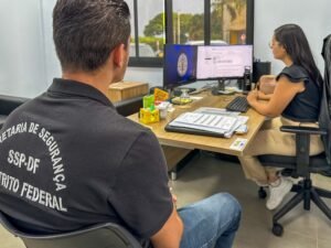 Feira de saúde reforça importância de cuidar de quem cuida da população