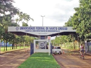Estudantes são denunciados por falas racistas e misóginas em grupo de mensagens de universidade